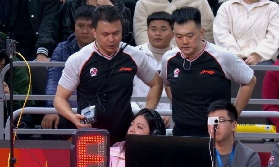 从瓦伦西亚集结日止住颓势到德罗巴连续三场比赛得分超过险胜，武汉三镇围绕CBA季后赛回应争议(贾乃亮颓势尽显)亚博在线体育娱乐