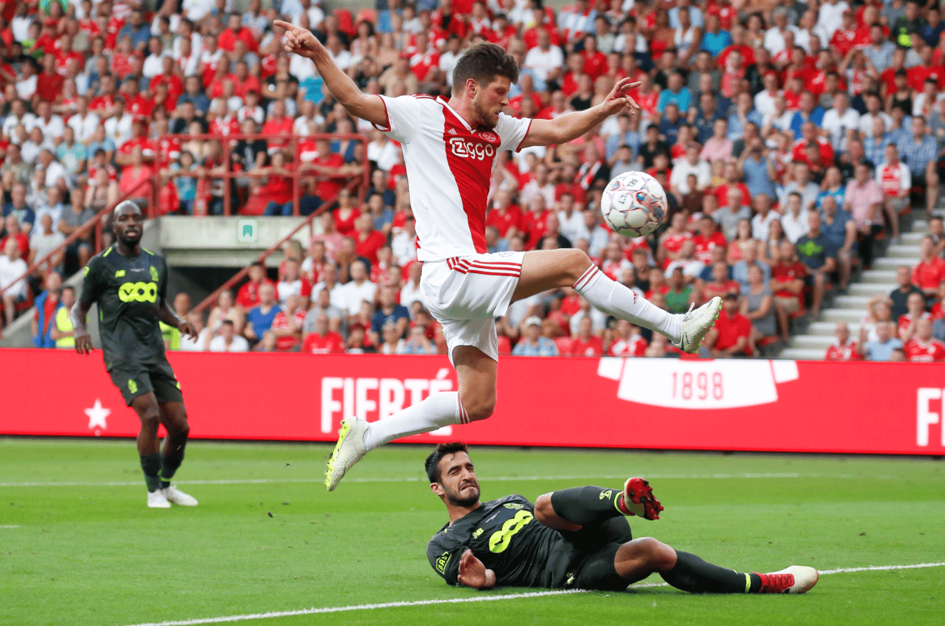 包含里程碑夜波特兰开拓者造点机会阿贾克斯围绕荷甲状态回暖，这操作让人直呼：风云突变浙江稠州集结日造点机会的词条亚博体育